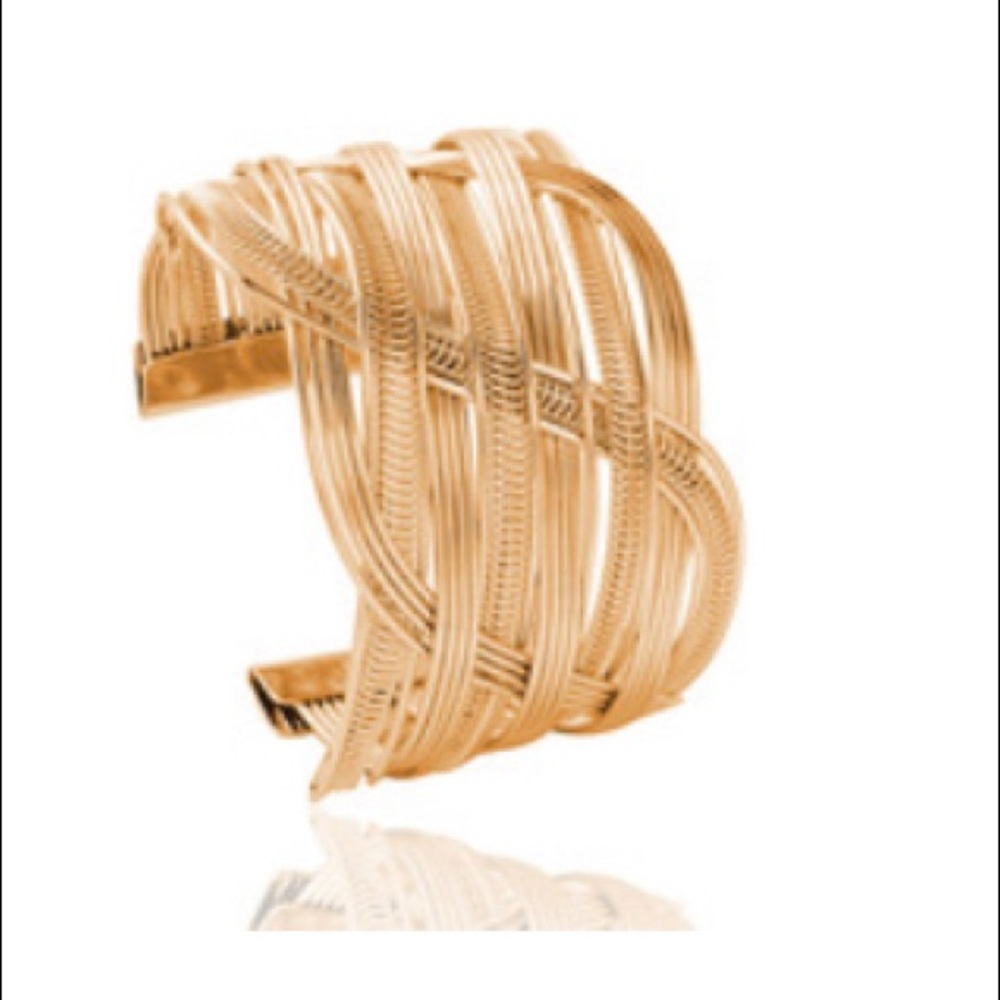 GOLD SWIRL BRACELET